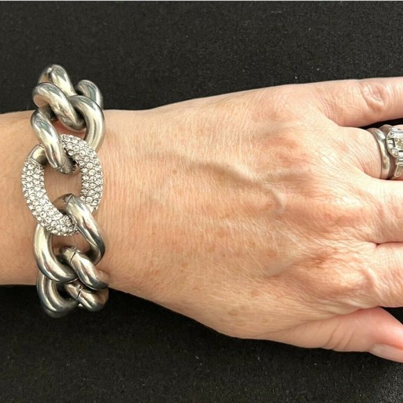 STUNNING Juicy Couture Chain Bracelet with Pave Crystals Link - Picture 2 of 10